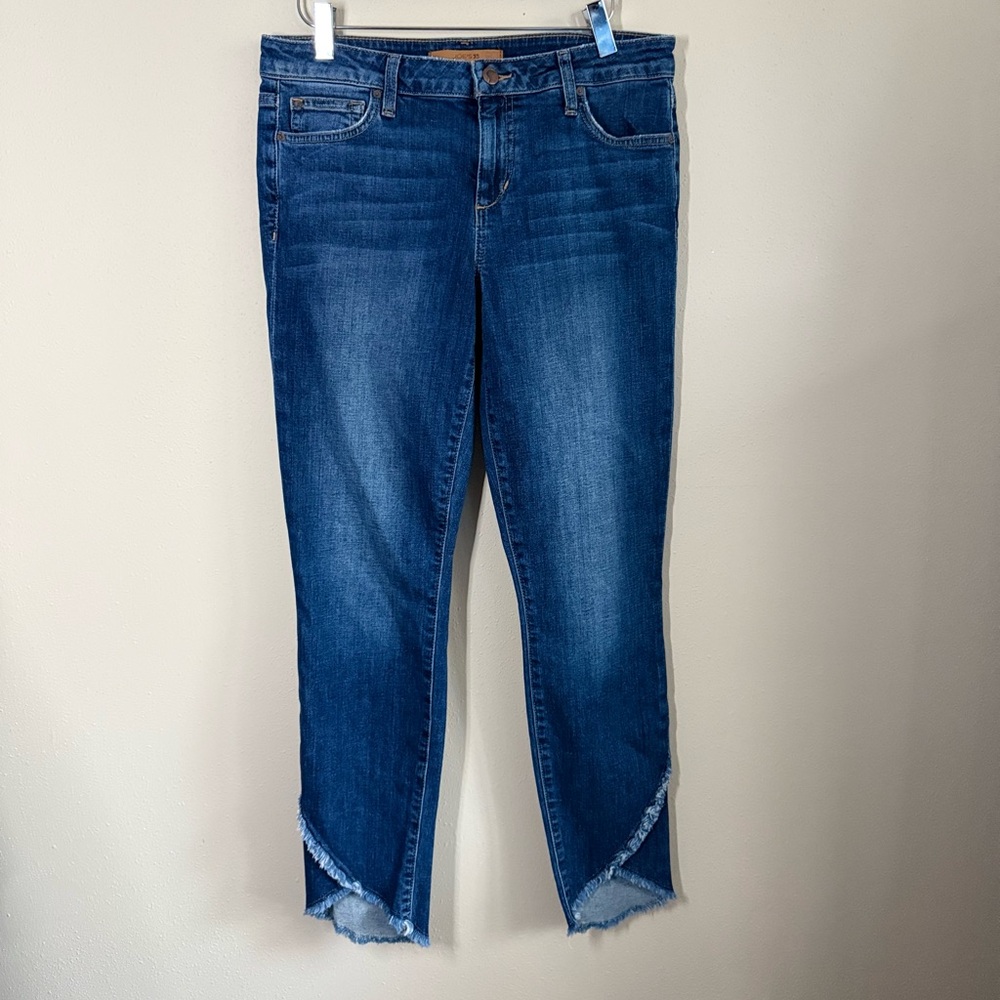 Joe’s Jeans The Icon Mid Rise Skinny Ankle Jeans Raw Hem W29